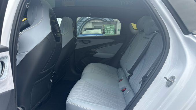 BYD Seal 230kW Design 83kWh 4dr Auto Electric Saloon - Image 16